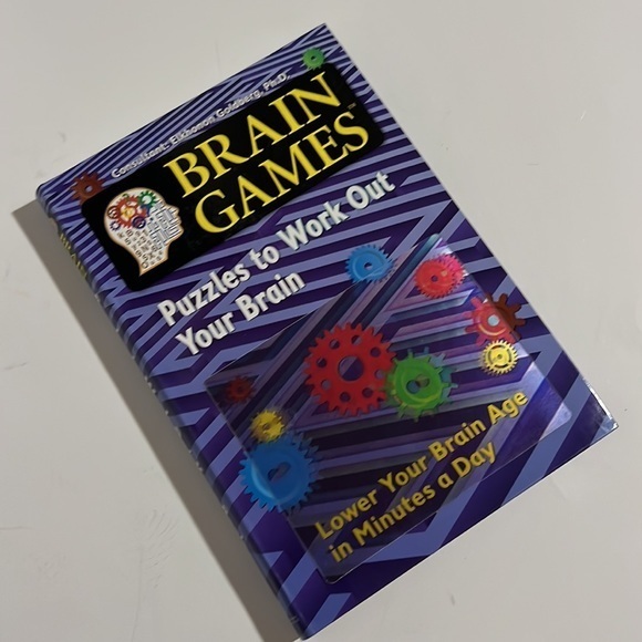 Brain Games: Puzzles to Work Out Your Brain  Flexibound New - Picture 1 of 8